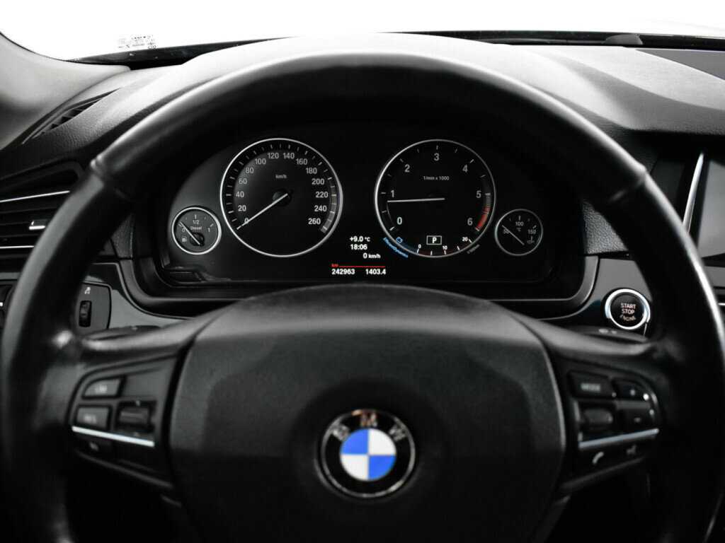 БМВ 5 серии б/у, 2013, Автоматическая. Фото: #10