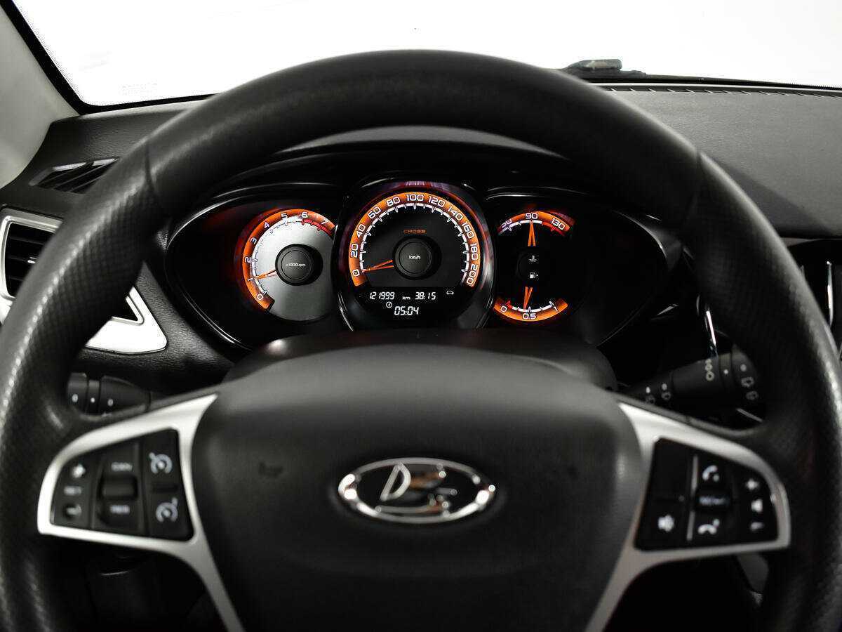 Лада (ВАЗ) Веста б/у, 2020, Механическая. Фото: #7