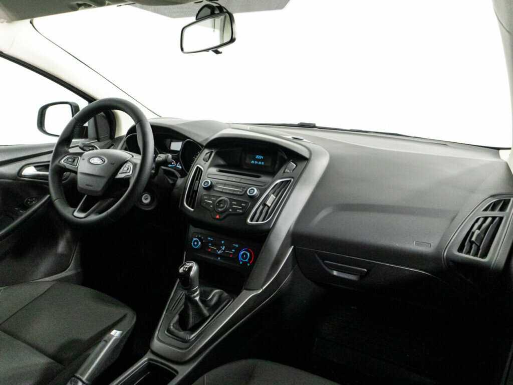 Форд Фокус б/у, 2018, Механическая. Фото: #8