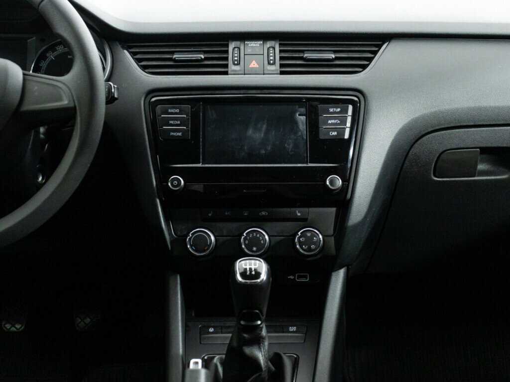 Шкода Октавия б/у, 2018, Механическая. Фото: #13