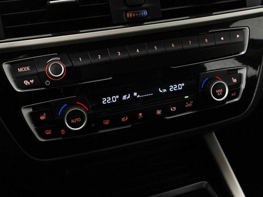 БМВ 1 серии б/у, 2017, Автоматическая. Фото: #14