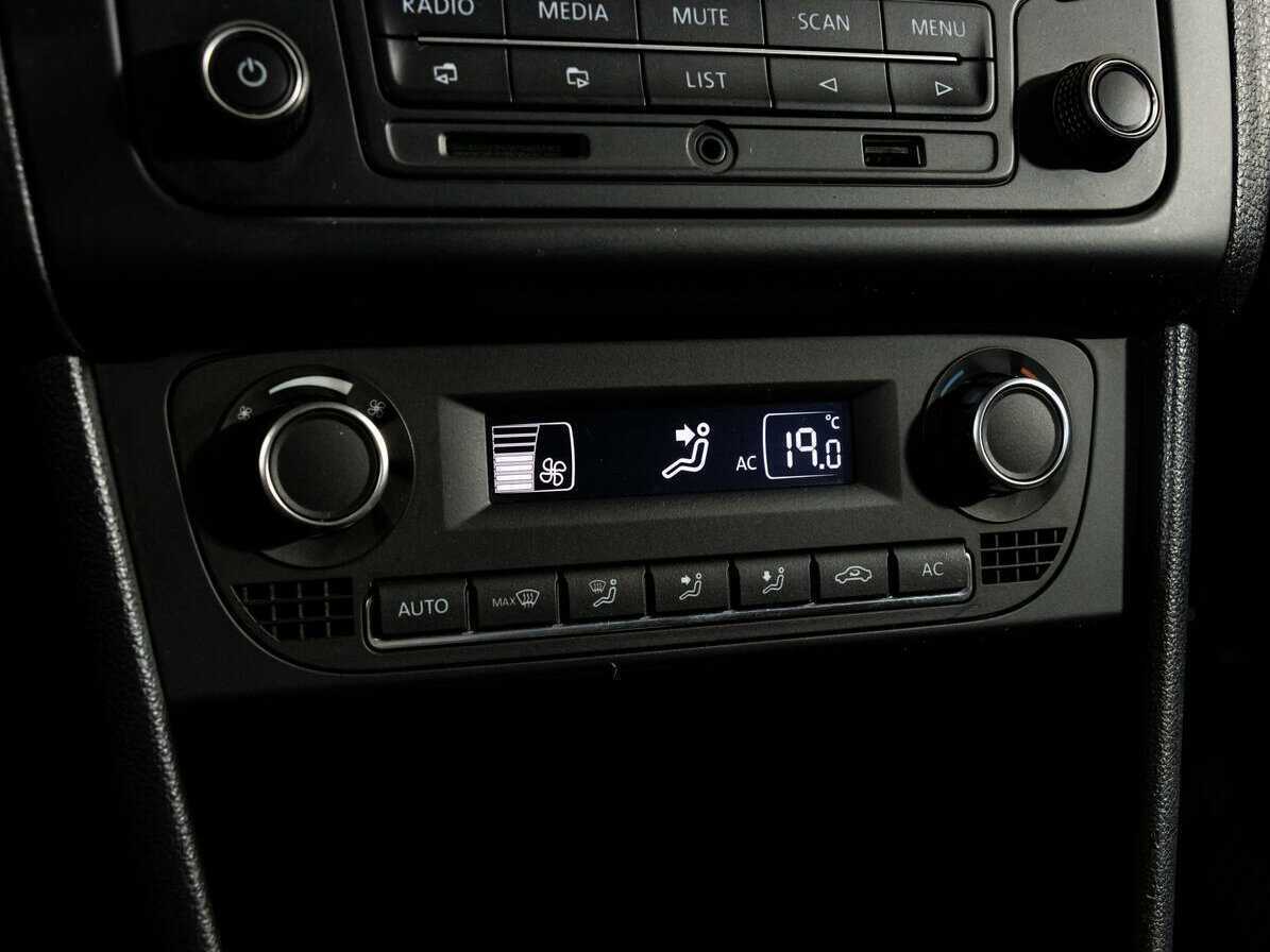 Фольксваген Поло б/у, 2013, Автоматическая. Фото: #10