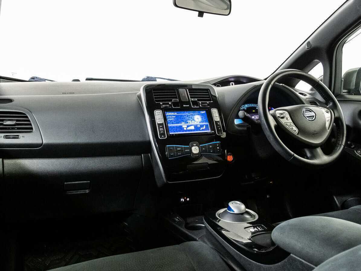 Ниссан Лиф б/у, 2013, Автоматическая. Фото: #8