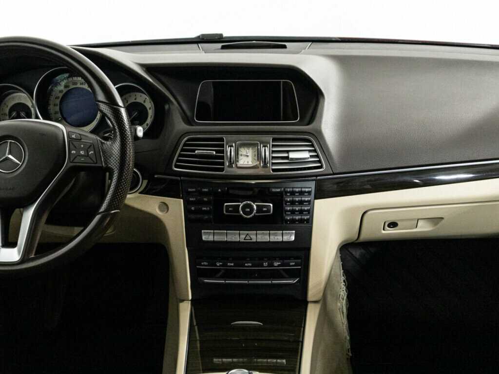 Мерседес-Бенц Е-Класс б/у, 2014, Автоматическая. Фото: #13