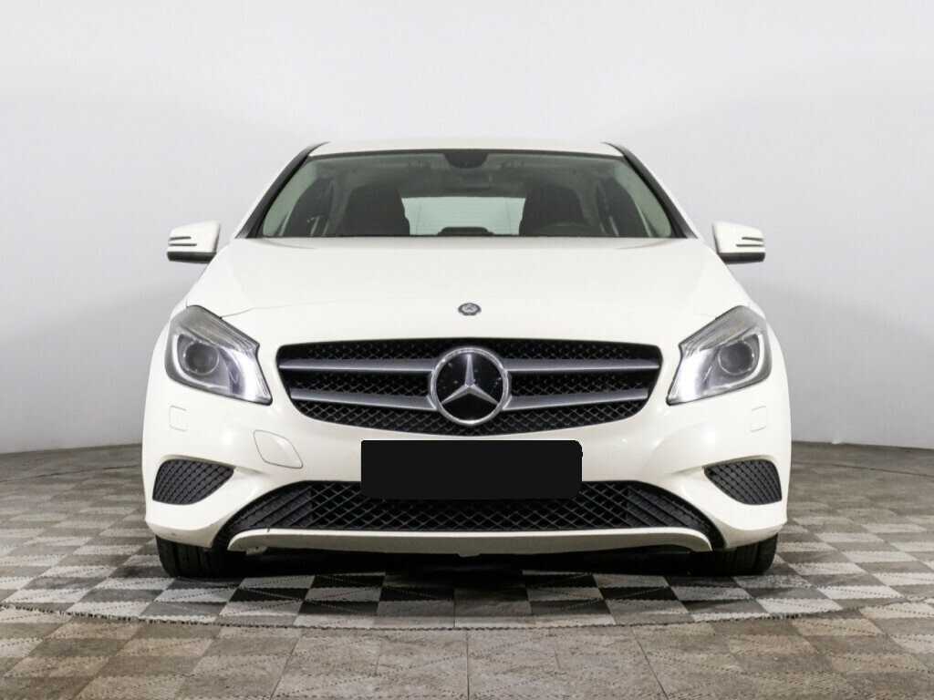 Мерседес-Бенц А-Класс б/у, 2015, Роботизированная. Фото: #1