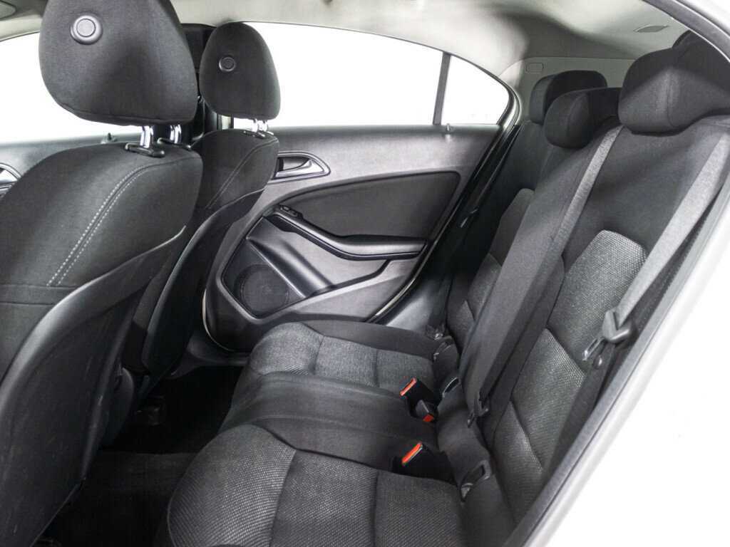 Мерседес-Бенц А-Класс б/у, 2015, Роботизированная. Фото: #9