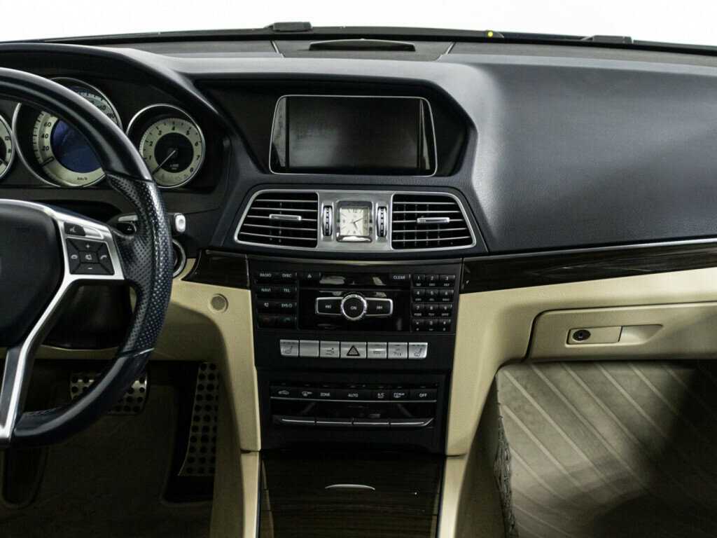 Мерседес-Бенц Е-Класс б/у, 2015, Автоматическая. Фото: #13