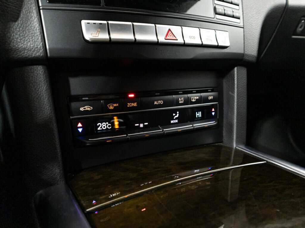 Мерседес-Бенц Е-Класс б/у, 2015, Автоматическая. Фото: #16