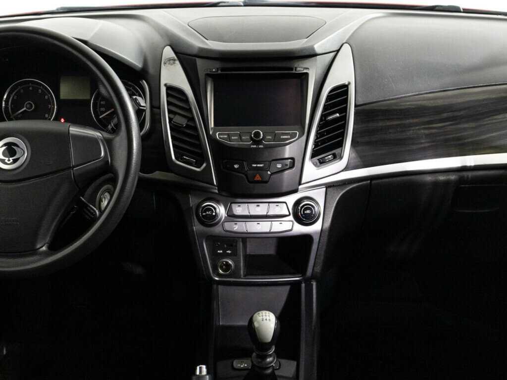 Сан-Ён Актион б/у, 2014, Механическая. Фото: #13