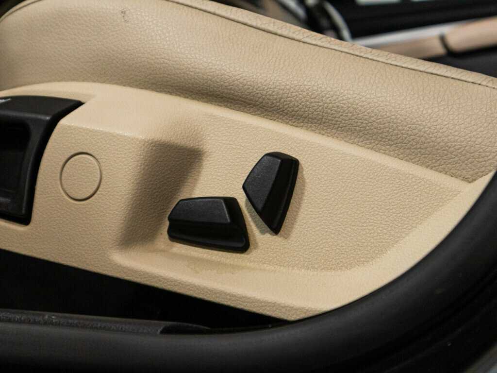 БМВ 5 серии б/у, 2012, Автоматическая. Фото: #19