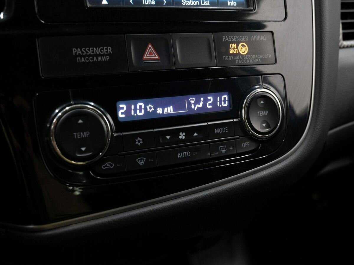 Митсубиши Оутлэндер б/у, 2015, Вариатор. Фото: #20