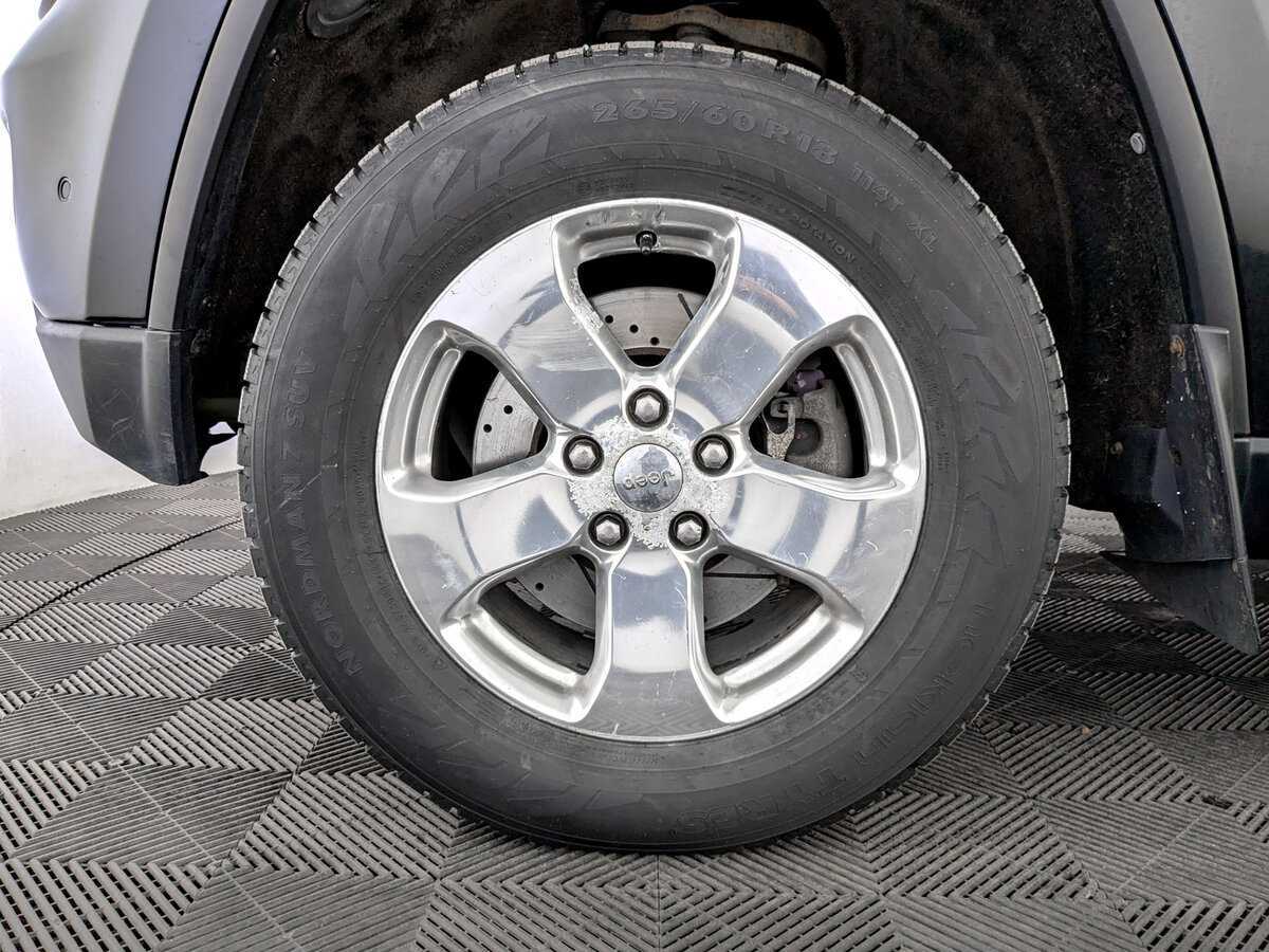 Джип Гранд Чироки б/у, 2012, Автоматическая. Фото: #17