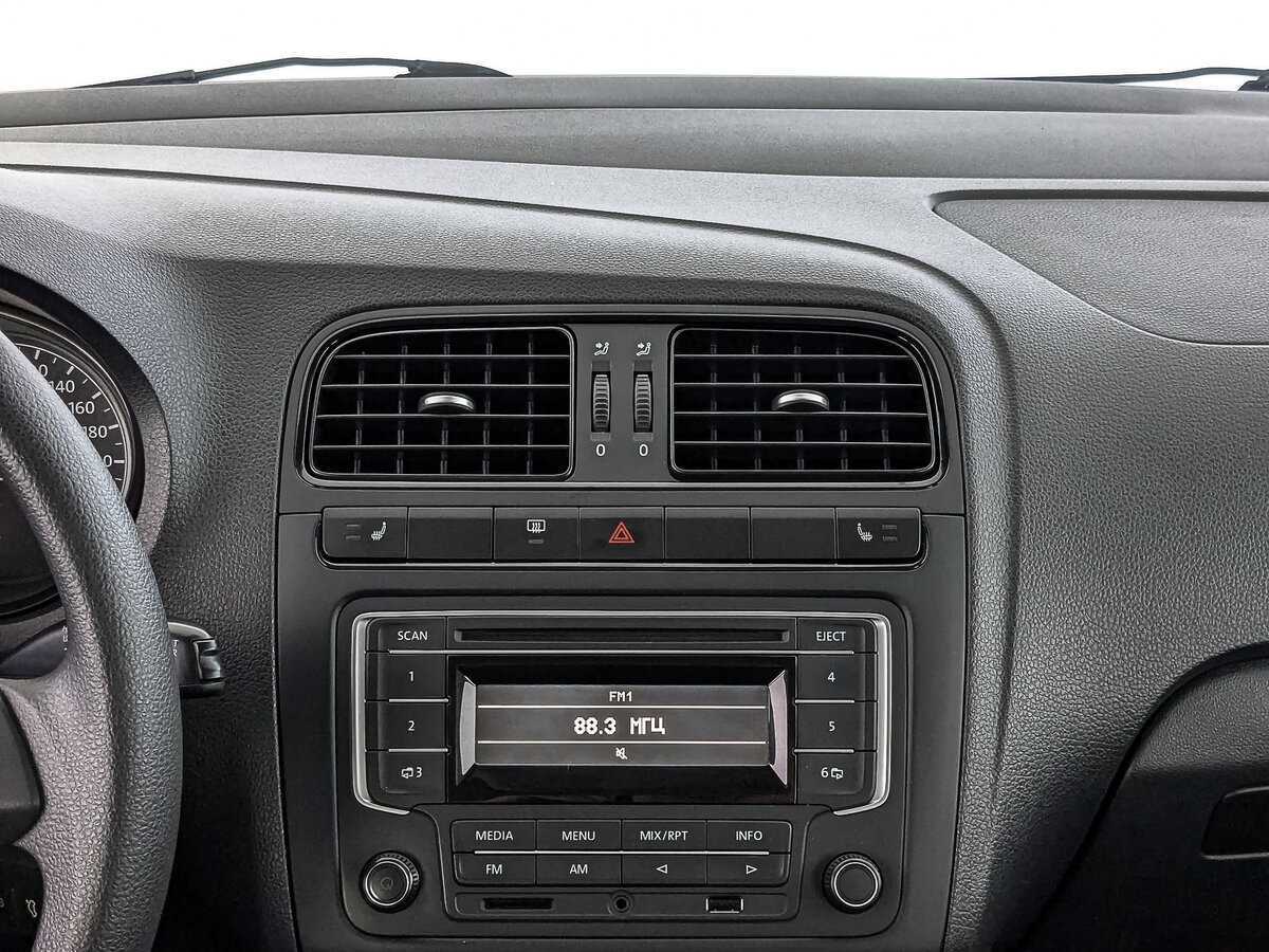 Фольксваген Поло б/у, 2015, Автоматическая. Фото: #16