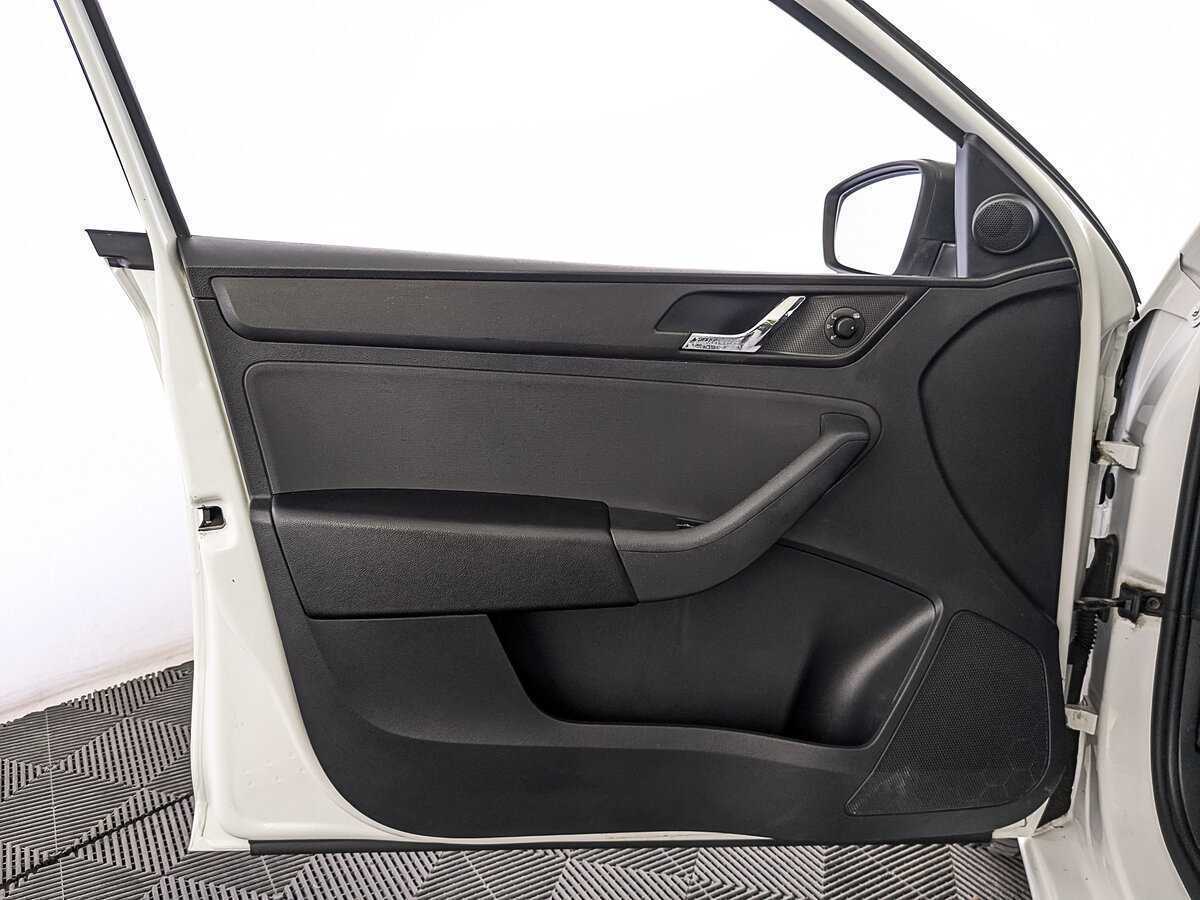 Шкода Рапид б/у, 2017, Механическая. Фото: #17