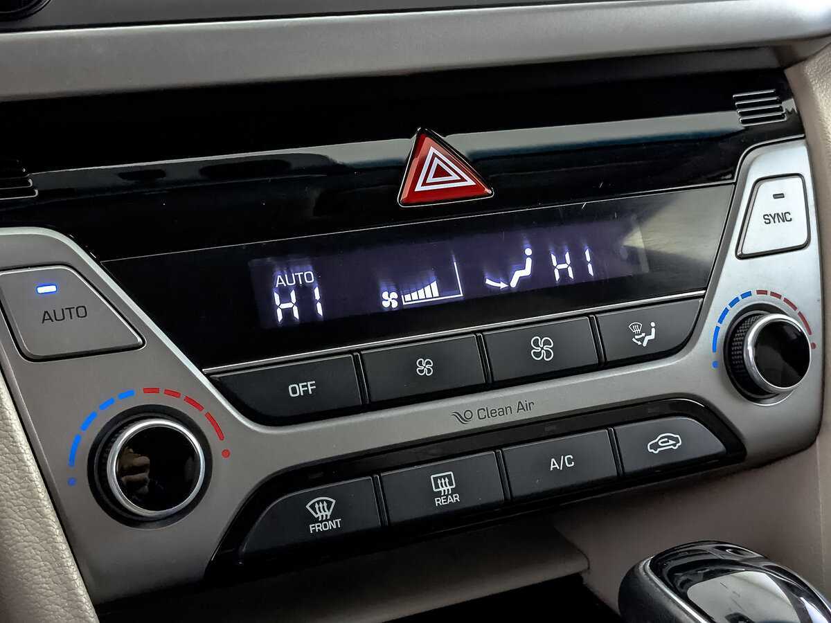 Хендай Елантра б/у, 2017, Автоматическая. Фото: #20