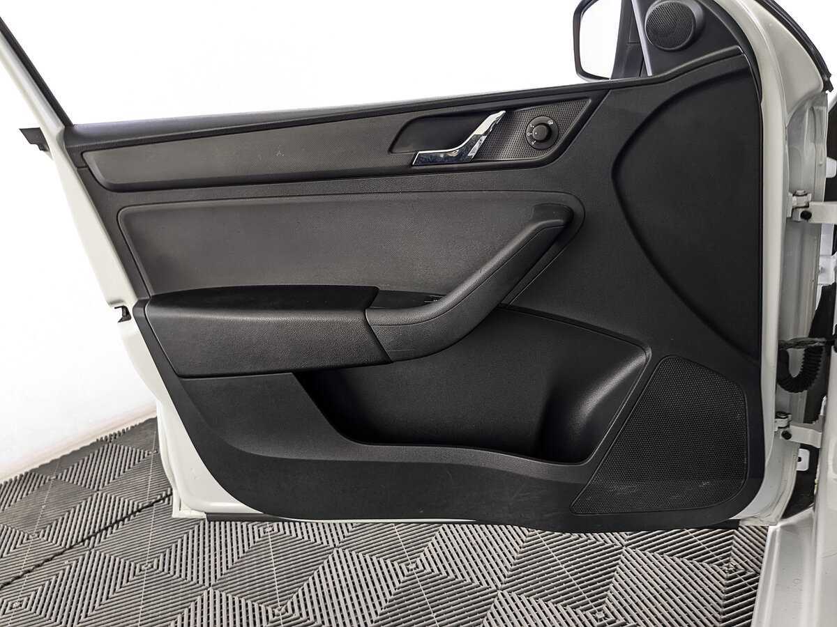 Шкода Рапид б/у, 2017, Механическая. Фото: #18