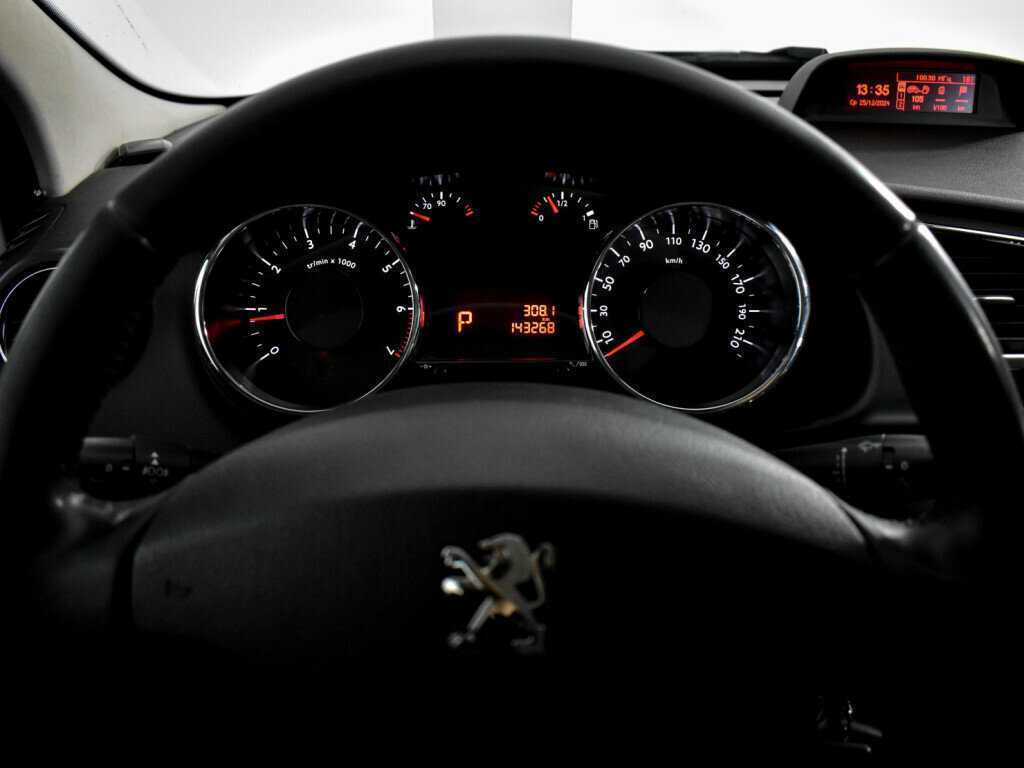 Пежо 3008 б/у, 2014, Автоматическая. Фото: #18