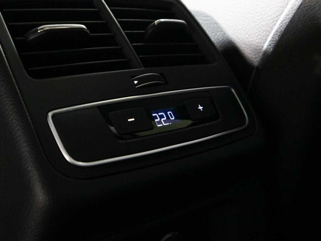 Ауди А4 б/у, 2016, Роботизированная. Фото: #18