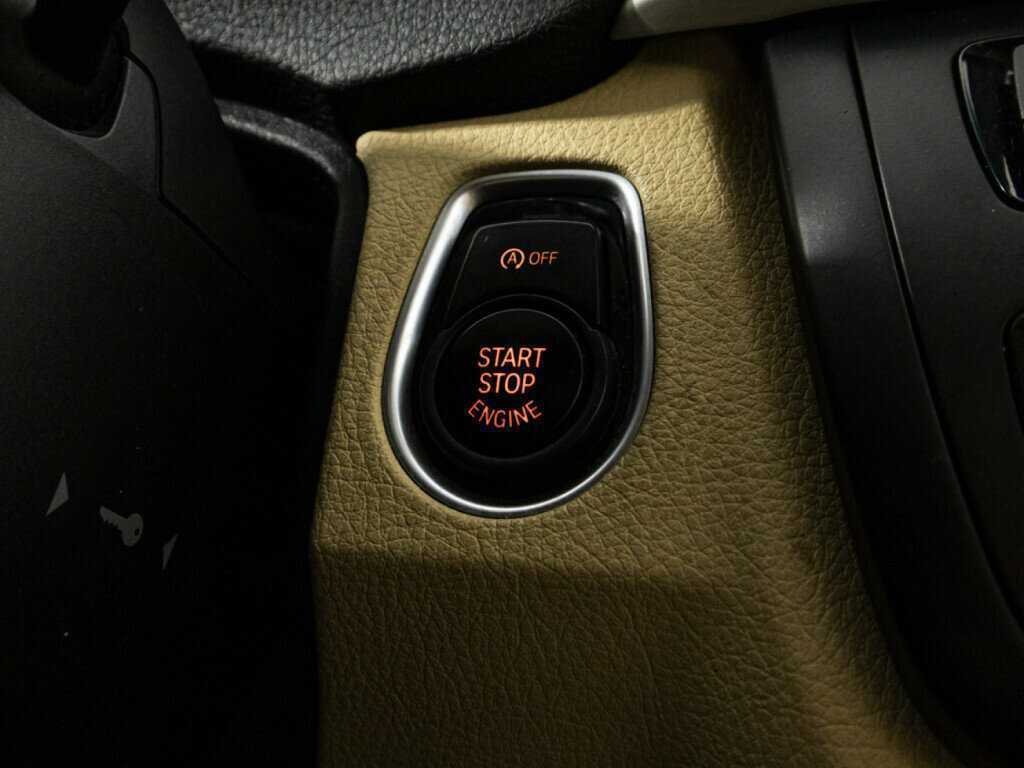 БМВ 3 серии б/у, 2014, Автоматическая. Фото: #16