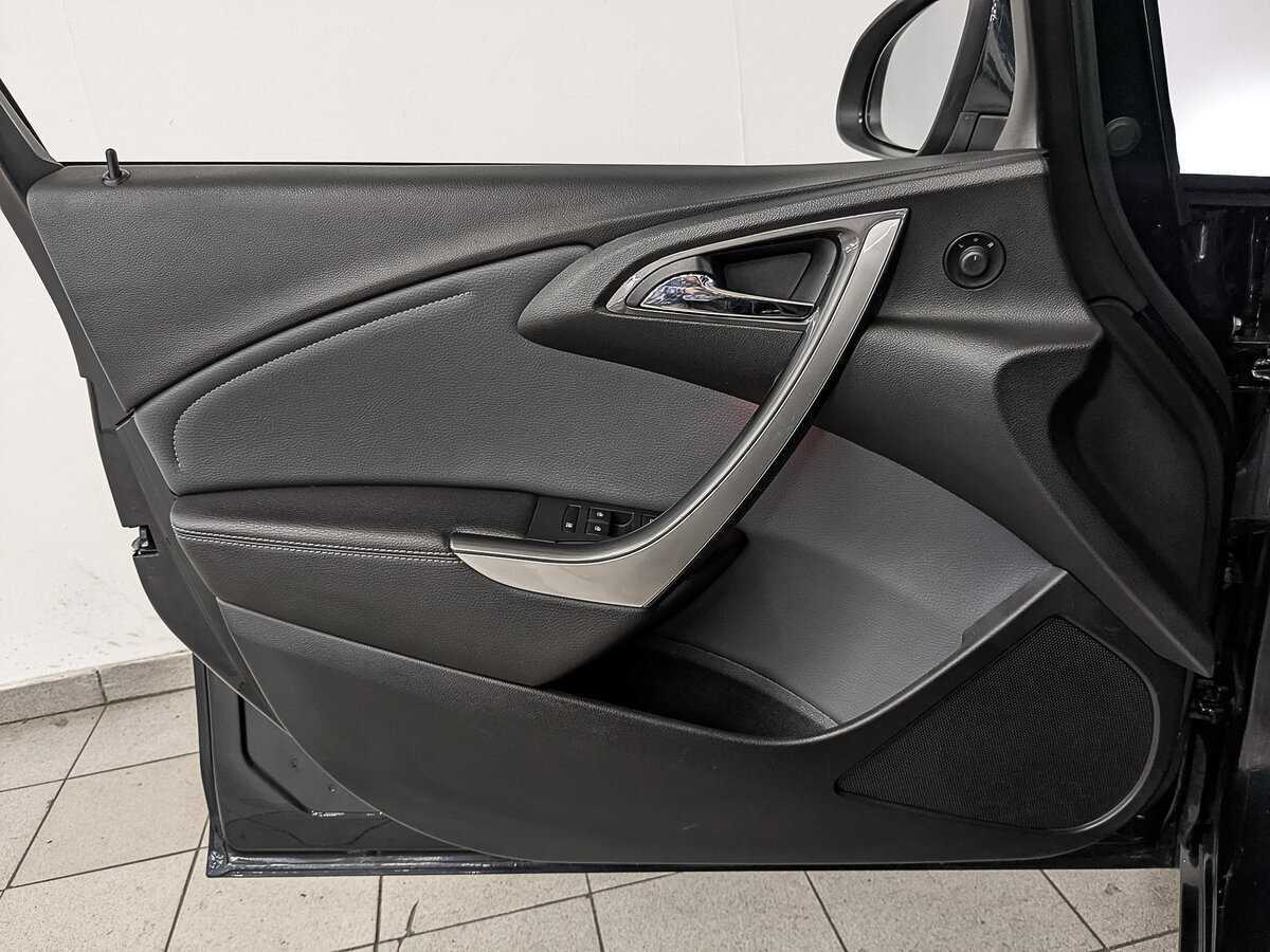 Опель Астра б/у, 2014, Автоматическая. Фото: #16