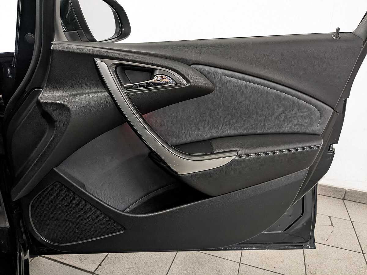 Опель Астра б/у, 2014, Автоматическая. Фото: #21