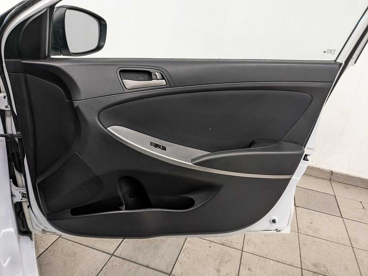 Хендай Солярис б/у, 2015, Механическая. Фото: #22