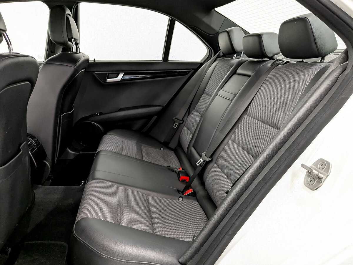 Мерседес-Бенц Ц-Класс б/у, 2012, Автоматическая. Фото: #11