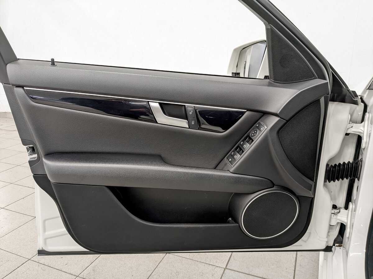 Мерседес-Бенц Ц-Класс б/у, 2012, Автоматическая. Фото: #14