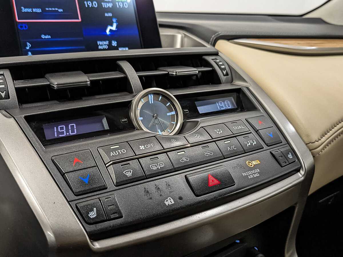 Лексус Н-Икс б/у, 2016, Вариатор. Фото: #20