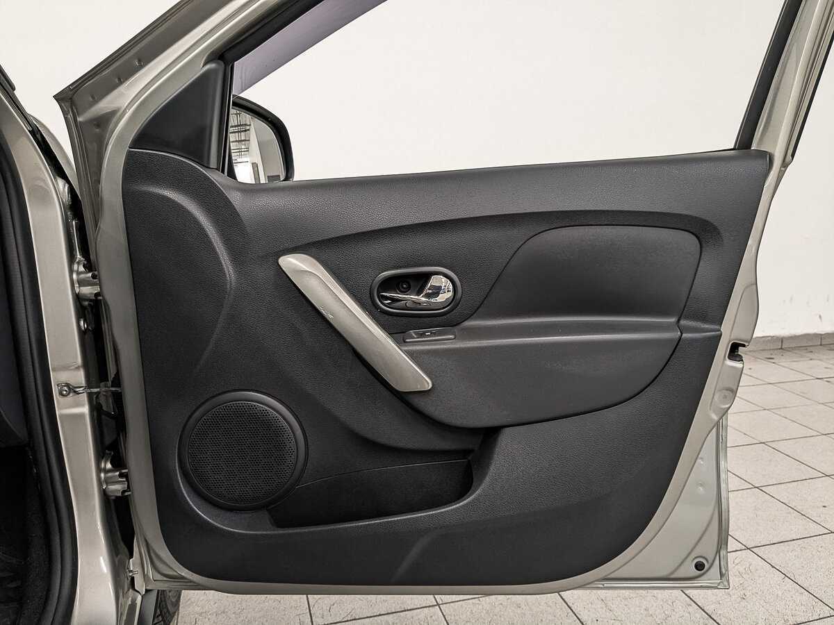 Рено Логан б/у, 2019, Автоматическая. Фото: #24