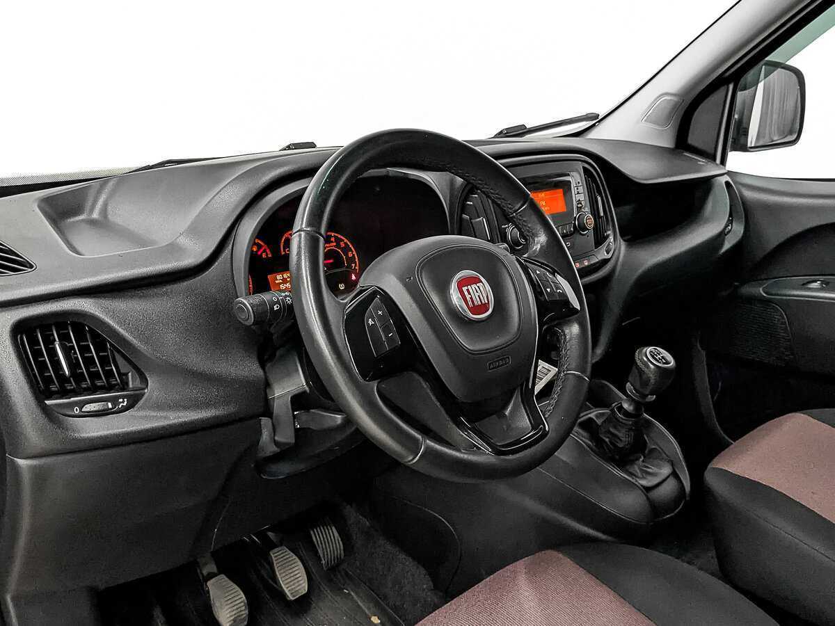 Фиат Добло б/у, 2017, Механическая. Фото: #14