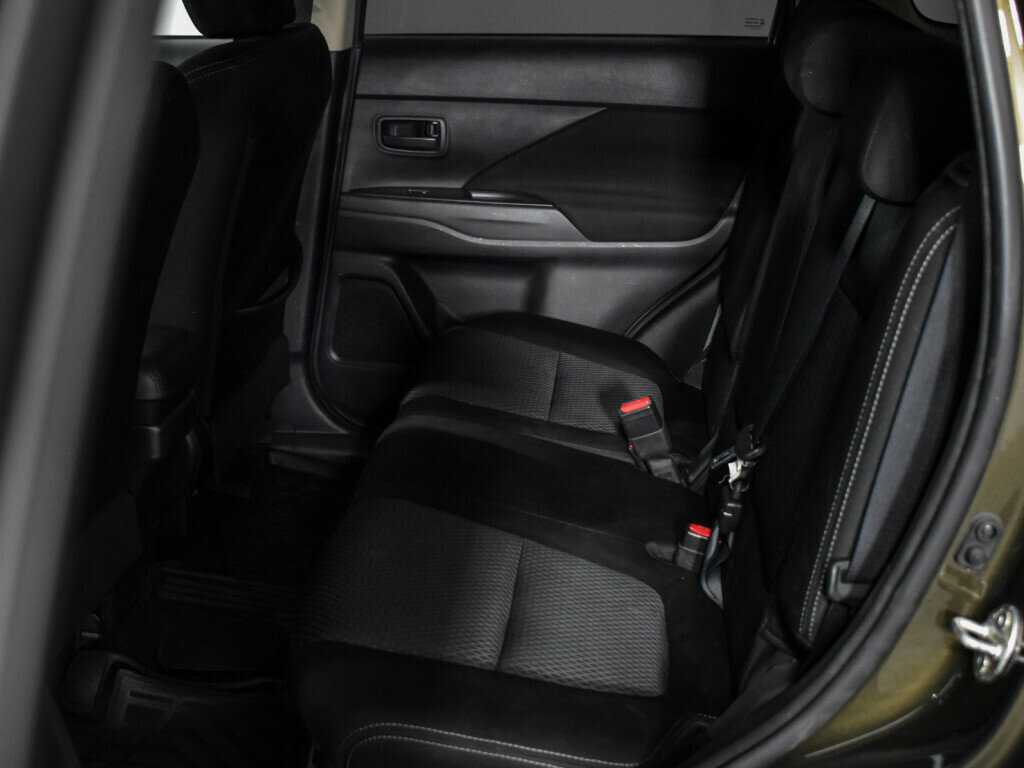 Митсубиши Оутлэндер б/у, 2017, Вариатор. Фото: #11