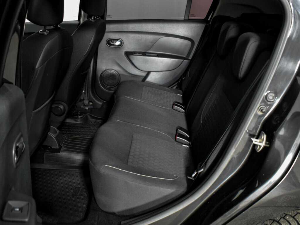 Рено Логан б/у, 2017, Механическая. Фото: #8