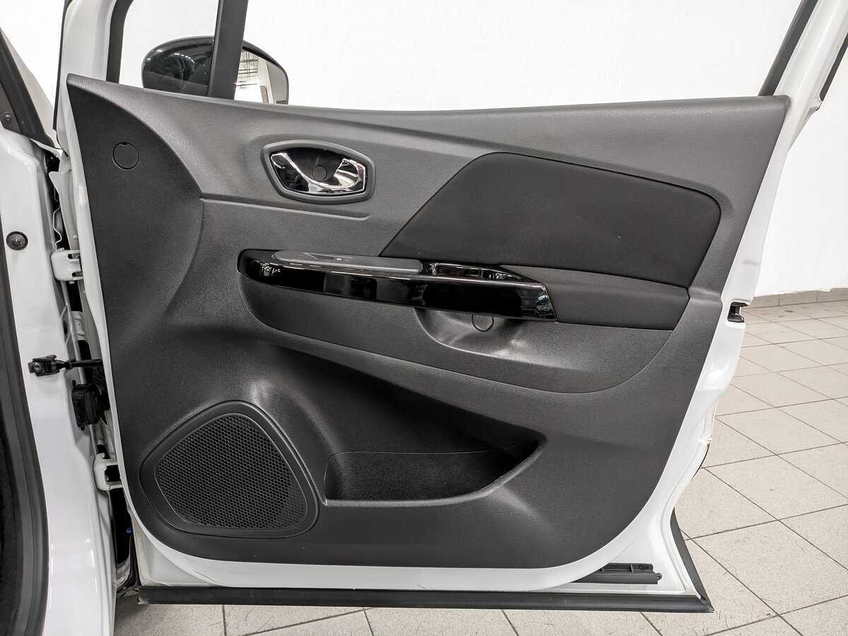 Рено Каптюр б/у, 2017, Автоматическая. Фото: #23