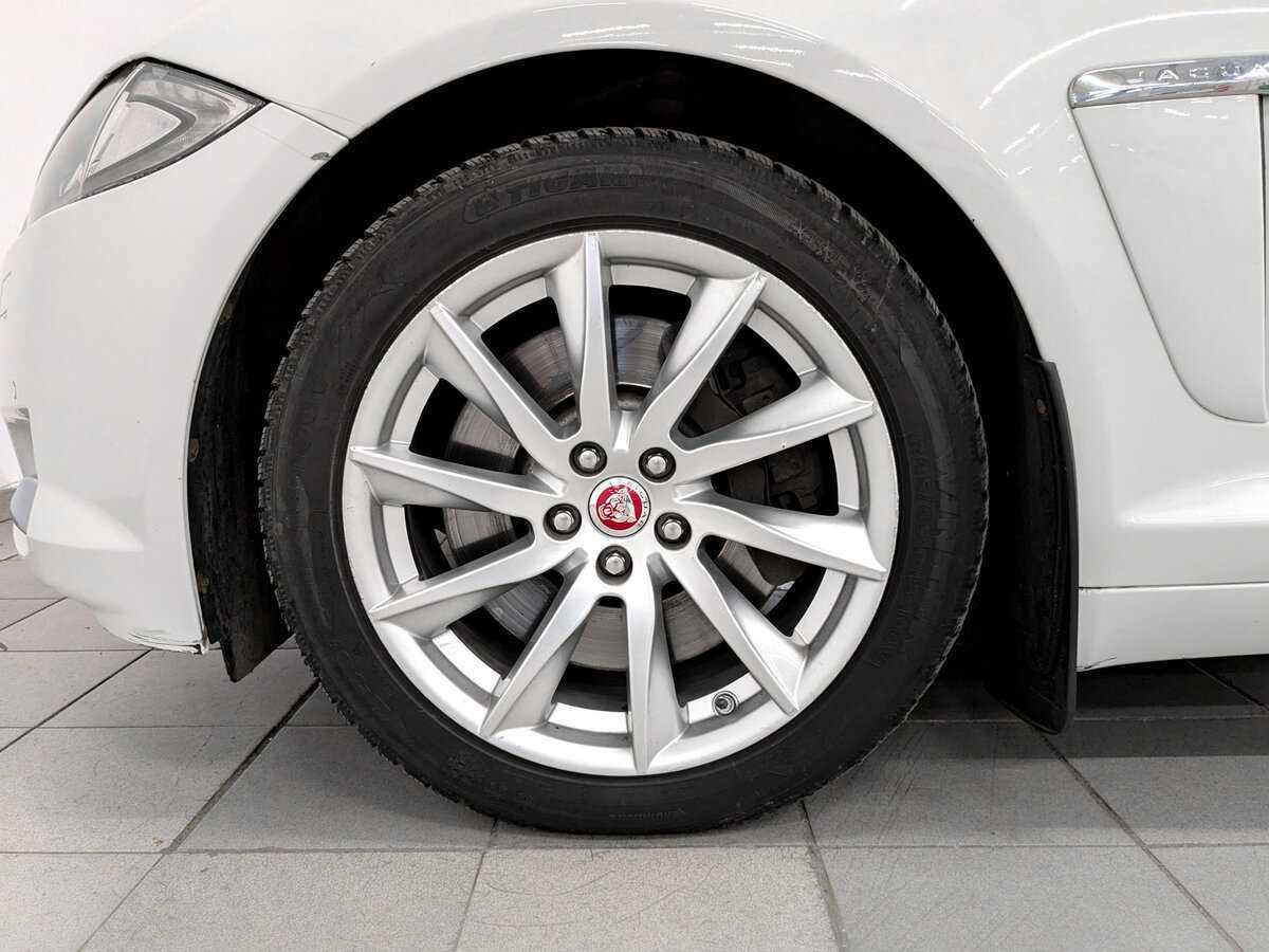 Ягуар ИксФ б/у, 2014, Автоматическая. Фото: #17