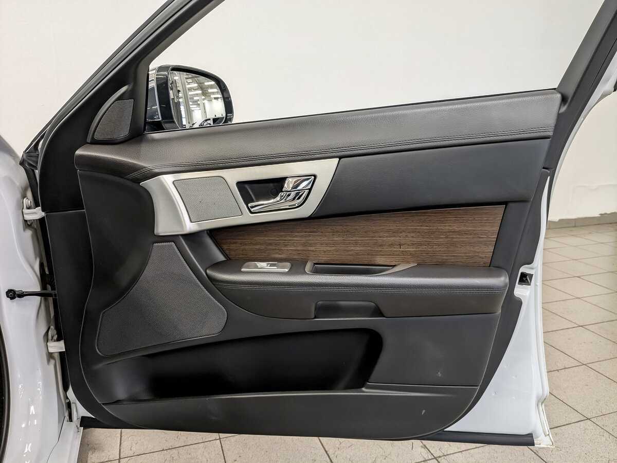 Ягуар ИксФ б/у, 2014, Автоматическая. Фото: #23