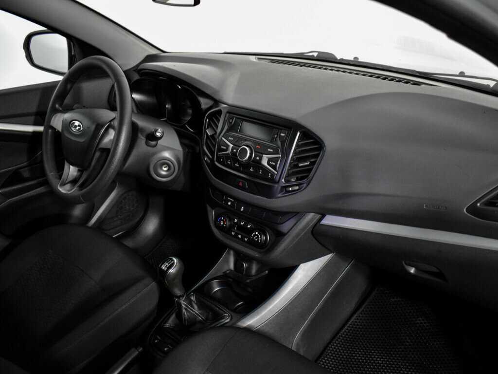 Лада (ВАЗ) Веста б/у, 2017, Механическая. Фото: #12