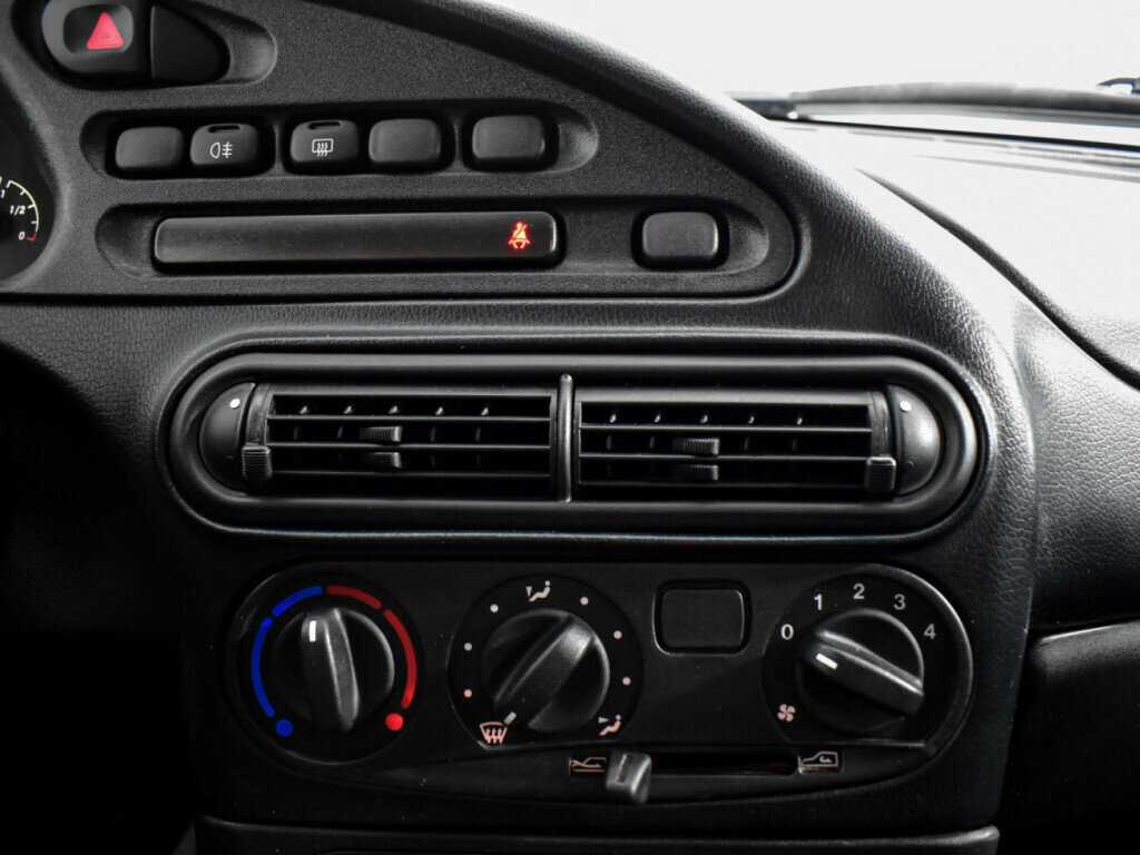 Шевроле Нива б/у, 2017, Механическая. Фото: #12