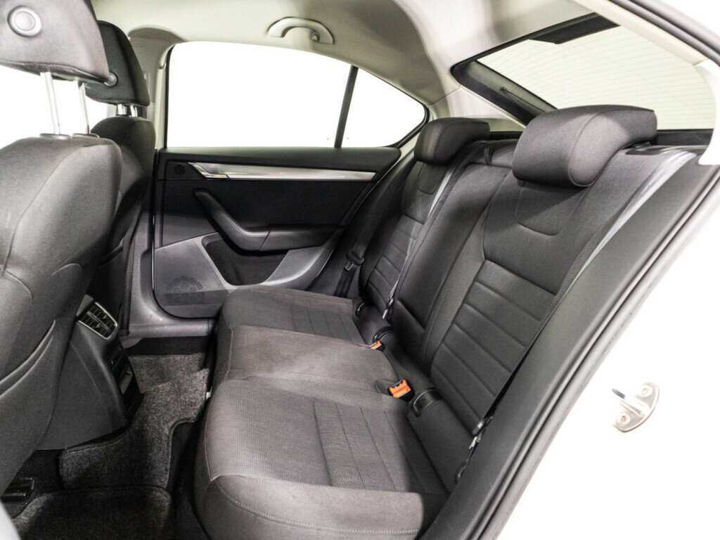 Шкода Октавия б/у, 2014, Роботизированная. Фото: #9