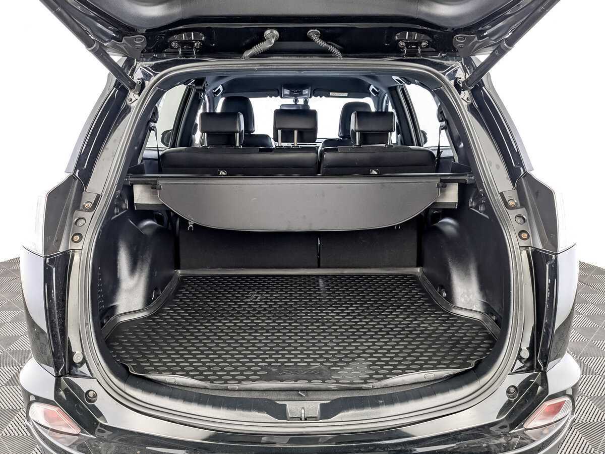 Тойота Рав4 б/у, 2017, Механическая. Фото: #9