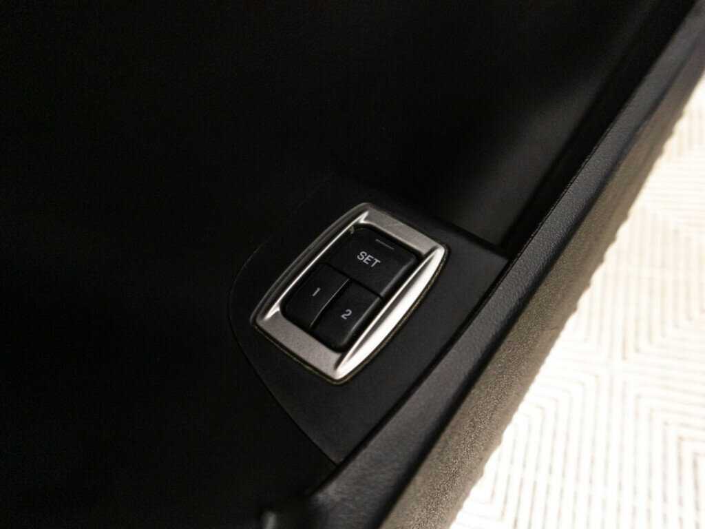 Ягуар ИксФ б/у, 2012, Автоматическая. Фото: #17