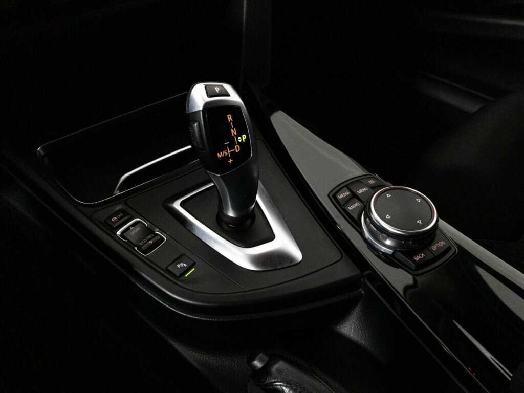 БМВ 3 серии б/у, 2016, Автоматическая. Фото: #16