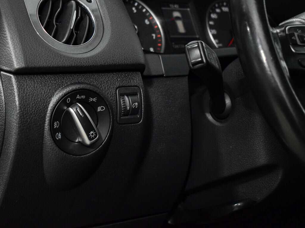 Фольксваген Тигуан б/у, 2012, Автоматическая. Фото: #9