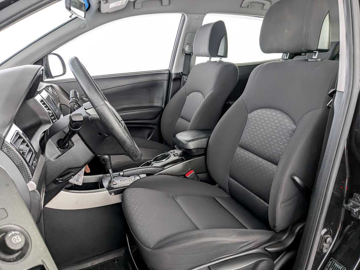 Сан-Ён Актион б/у, 2013, Автоматическая. Фото: #19