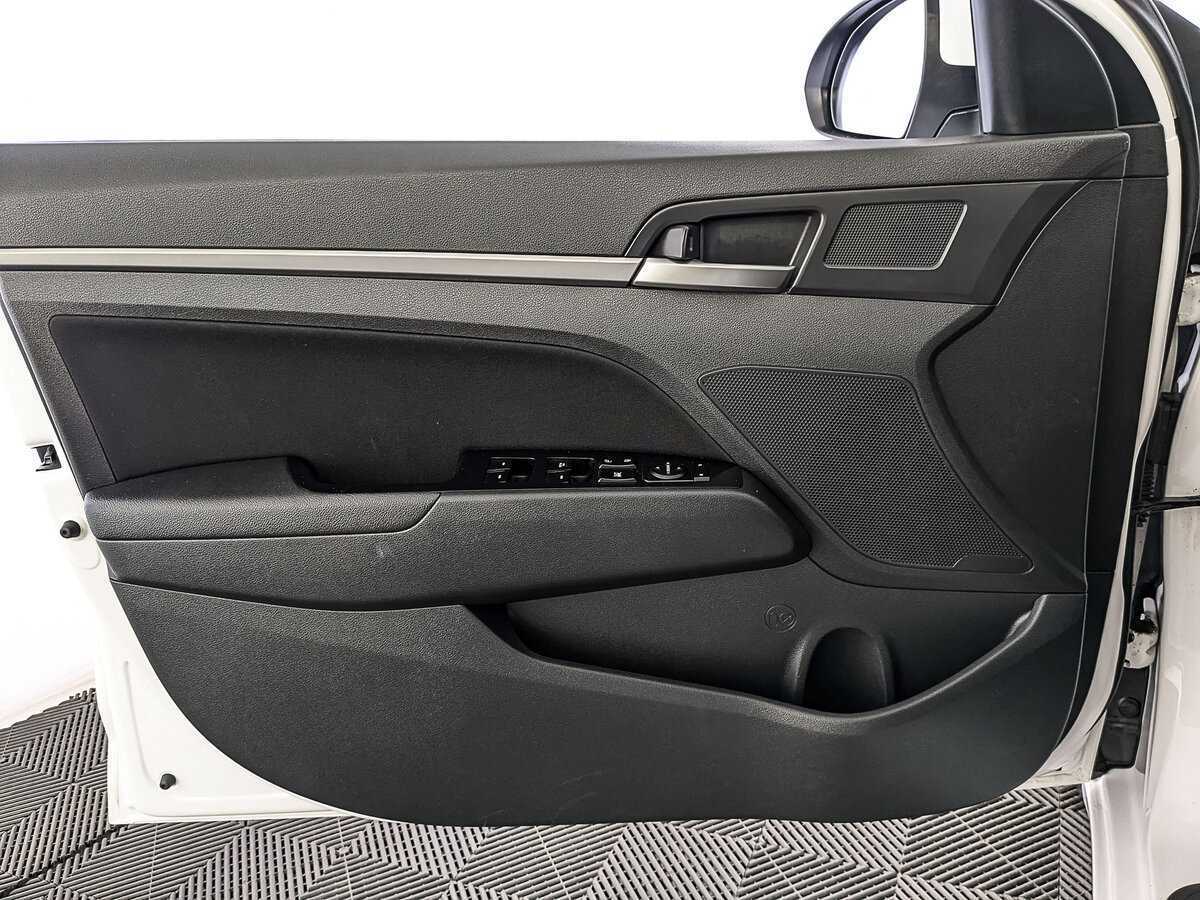 Хендай Елантра б/у, 2018, Автоматическая. Фото: #17