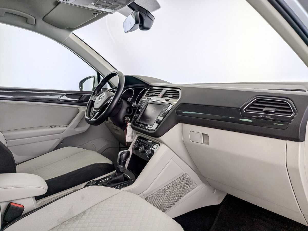 Фольксваген Тигуан б/у, 2017, Роботизированная. Фото: #10