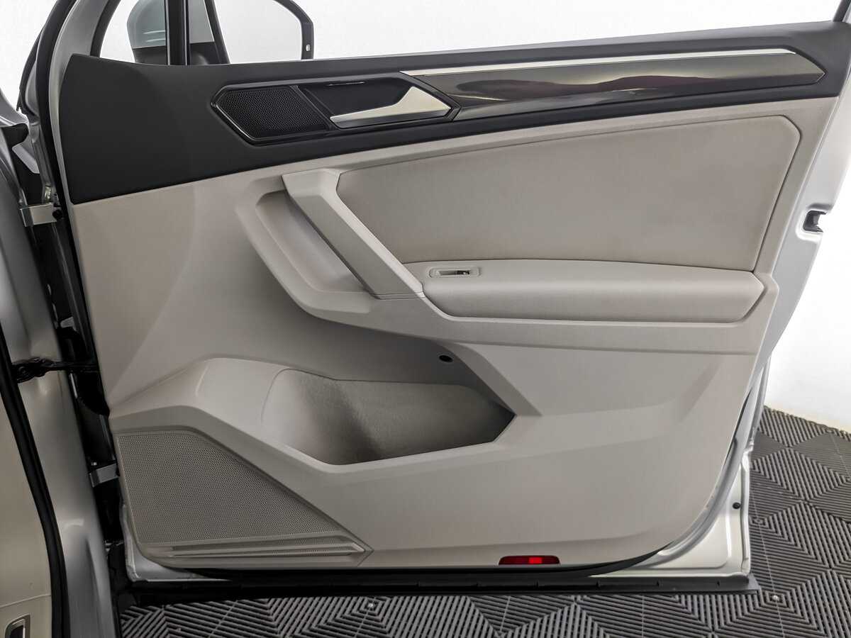 Фольксваген Тигуан б/у, 2017, Роботизированная. Фото: #23