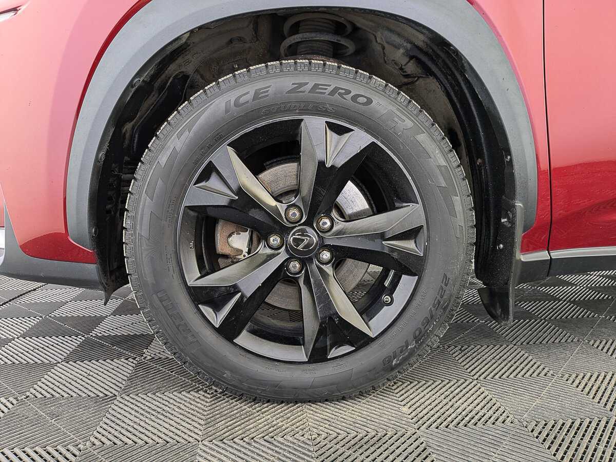 Лексус Н-Икс б/у, 2017, Вариатор. Фото: #11