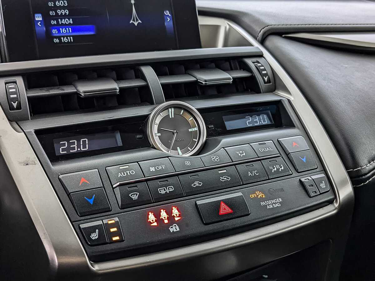 Лексус Н-Икс б/у, 2017, Вариатор. Фото: #20