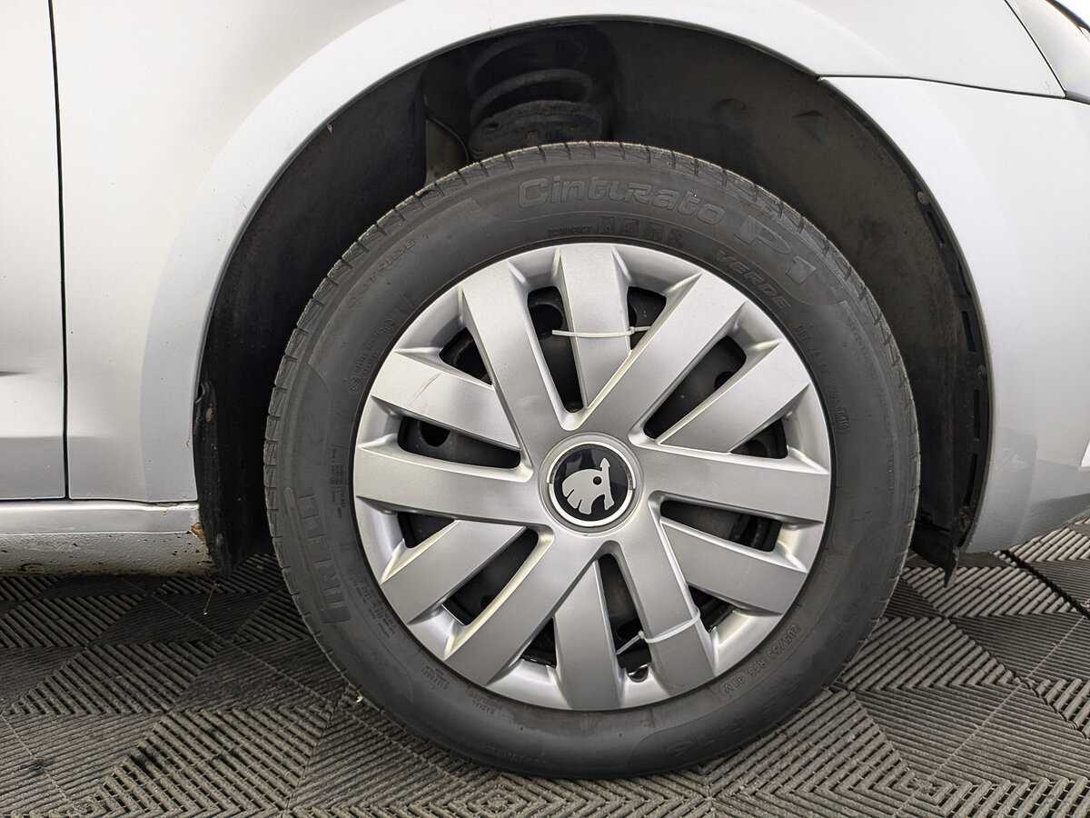 Шкода Октавия б/у, 2018, Роботизированная. Фото: #11